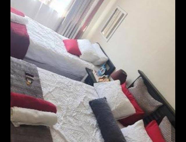 18 BEDROOM HOUSE FOR SALE IN BONAERO PARK EXT